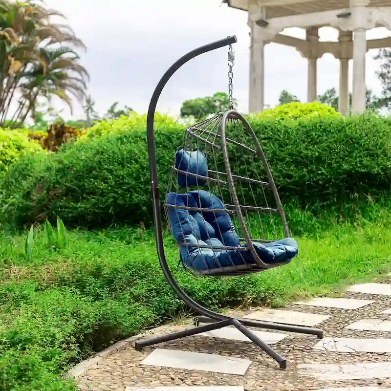 Outdoor hanging Egg Chair